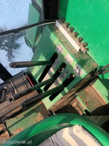 Kombajn johne deere 330
