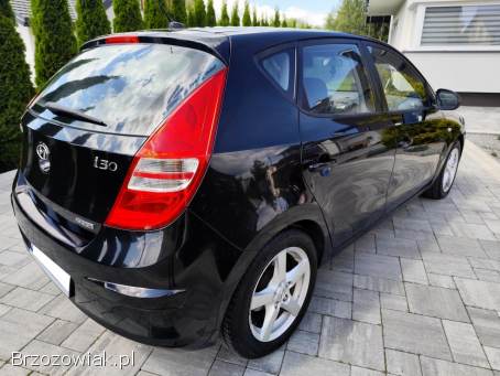 Hyundai i30 1.  6 CRDI Klima 2007