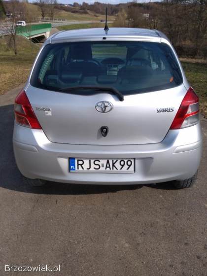 Toyota Yaris 2 2010
