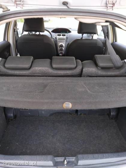 Toyota Yaris 2 2010