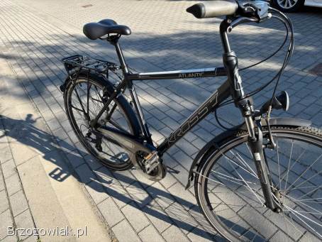 SPRZEDAM -  KROSS Rower męski TRANS 1.  0 28 czarny mało używany,  niezniszczony