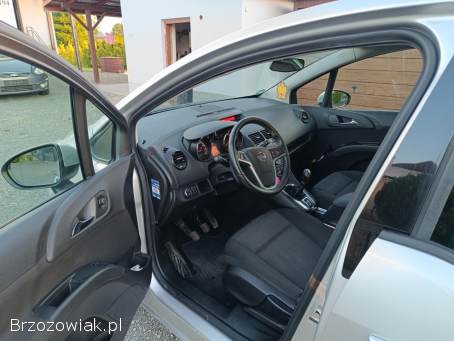 Opel Meriva 1.  4 benzyna  2011