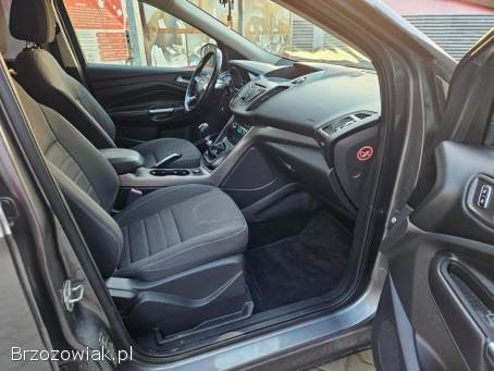 Ford Kuga 1.  6 16V 150KM  2014