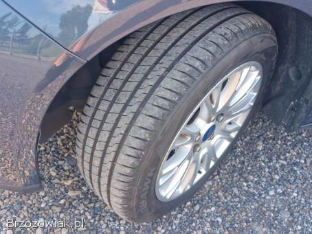 Ford Focus 1.  6benz TITANIUM 2011
