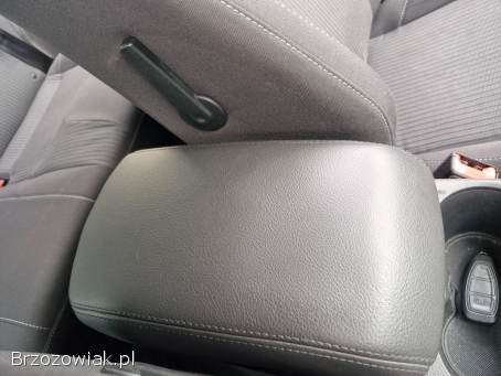 Ford Focus 1.  6benz TITANIUM 2011