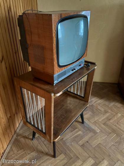 Telewizor ze stolikiem z PRL