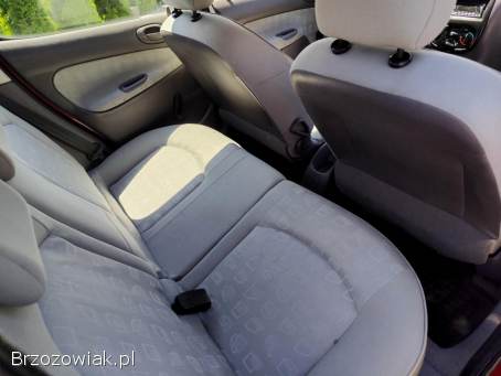 Peugeot 206 Lift 1.  1  2004