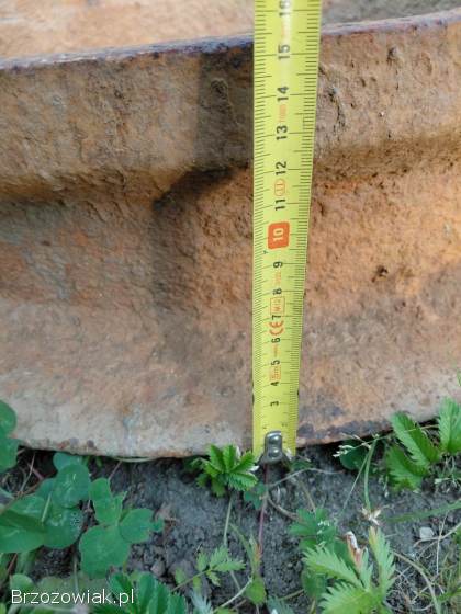 Właz żeliwny 64 cm
