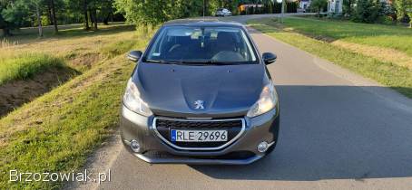 Peugeot 208 2012