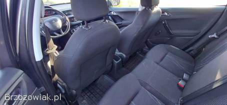Peugeot 208 2012