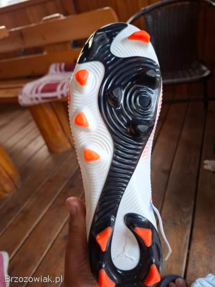 Buty piłkarskie