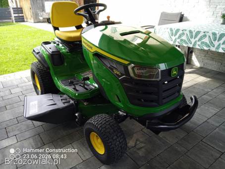 Traktorek kosiarka John Deere model S130.  USA.  NOWA. .