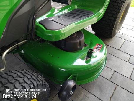 Traktorek kosiarka John Deere model S130.  USA.  NOWA. .