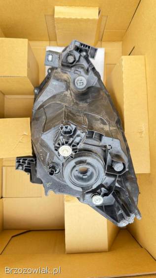 Komplet reflektorów lampy przód Nissan Micra K13 10-17