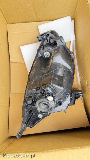 Komplet reflektorów lampy przód Nissan Micra K13 10-17