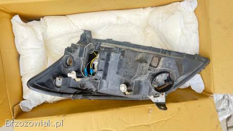 Lampa Prawa przód Toyota Corolla E12 Valeo Europa
