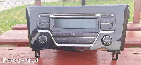 Fabryczne radio z Nissana Qashqaia