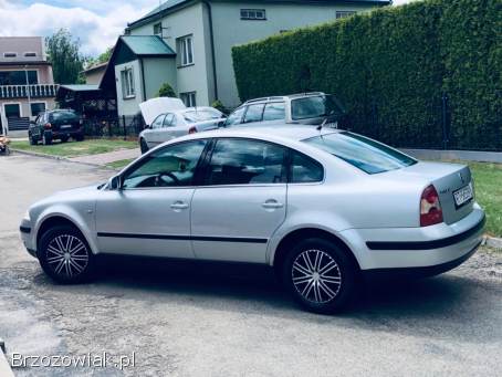 Volkswagen Passat 2.  0MPI / 115KM 2000