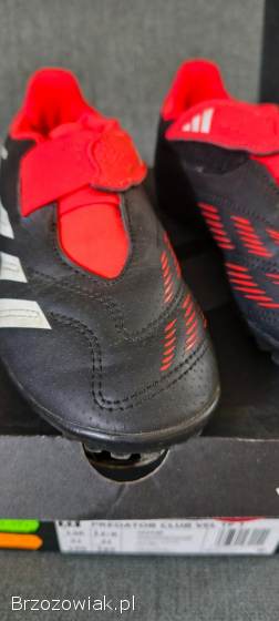 Buty piłkarskie,  korki Adidas Predator