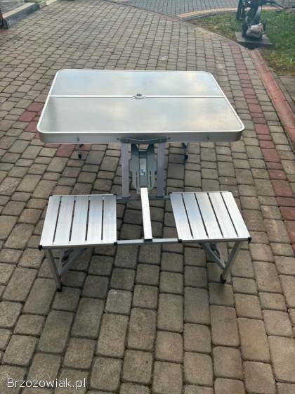 Aluminiowy stół kempingowy składany w walizkę z krzesłami