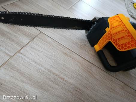 Piła elektryczna łańcuchowa Titan 2000W,  40cm,  model TTL758CHN gw12m fv23