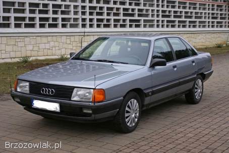 Maska,  pokrywa silnika Audi 100 C3 1982 r.