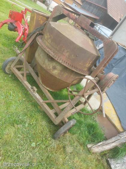 Betoniarka 250 l