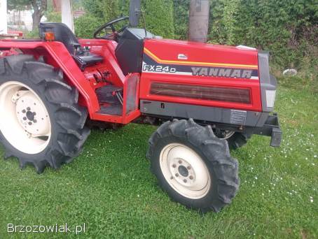 Ciągnik 4x4 yanmar 24km kabina