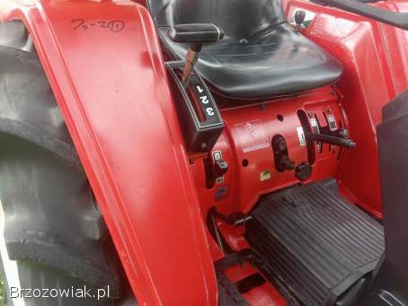Ciągnik 4x4 yanmar 24km kabina