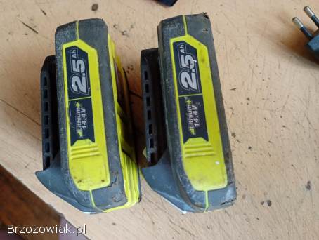 Ładowarka i 2 akumulatory ryobi