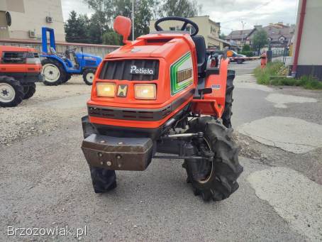Traktorek Japoński HINOMOTO ( KUBOTA ) CX 18 o mocy 18 KM 4X4 Wspomaganie