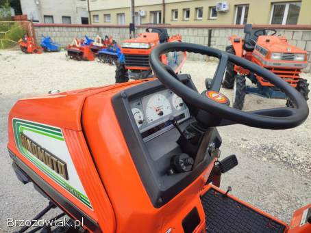 Traktorek Japoński HINOMOTO ( KUBOTA ) CX 18 o mocy 18 KM 4X4 Wspomaganie