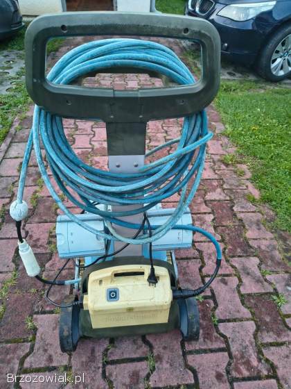Dolphin Supreme M5 -  odkurzacz do basenu,