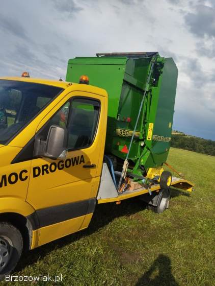 Pomoc drogowa usługi autolawetą przewóz pojazdów