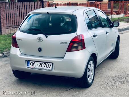 Toyota Yaris SREBRO / DIESEL 2006