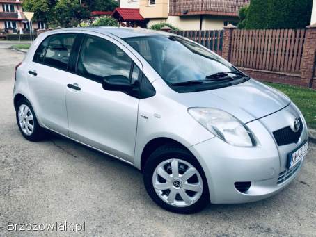 Toyota Yaris SREBRO / DIESEL 2006