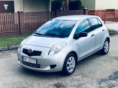 Toyota Yaris SREBRO / DIESEL 2006