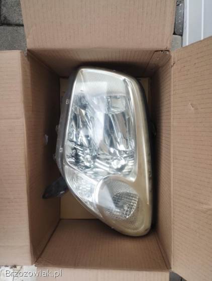 Lampy przód Toyota RAV4