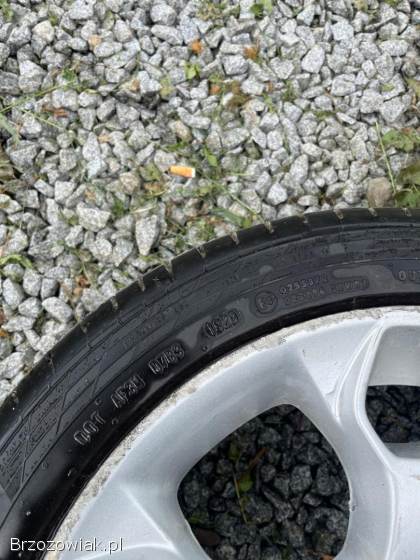 Felgi 4x 108 63,  4mm Ford Fiesta ST 17 z oponami 205/45/17