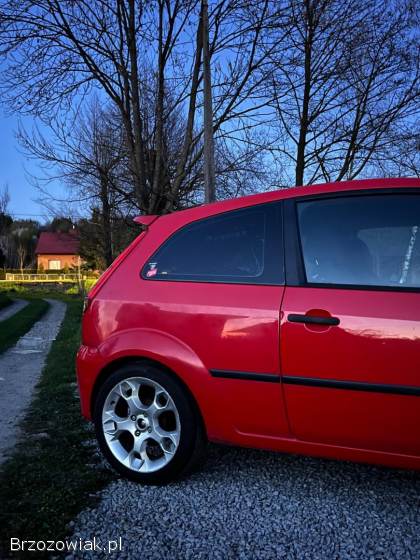 Felgi 4x 108 63,  4mm Ford Fiesta ST 17 z oponami 205/45/17