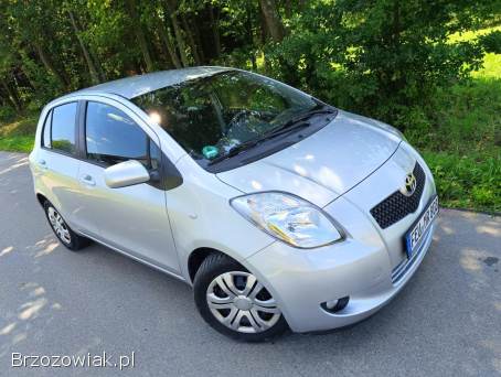 Toyota Yaris 1.  3 benzyna  2008