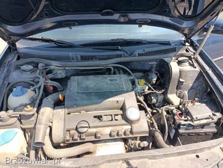 Volkswagen Golf 1.  4 02r 2002