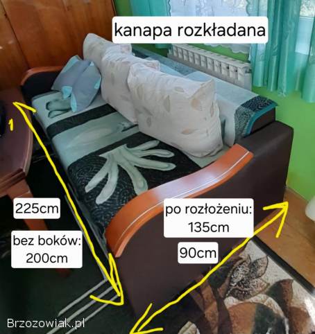 Kanapa rozkładana z poduchami