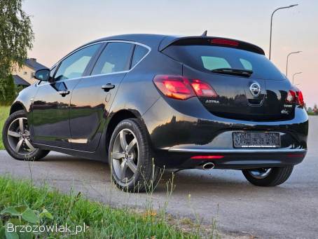 Opel Astra Cosmo 1.  4 turbo  2014