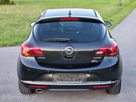 Opel Astra Cosmo 1.  4 turbo  2014