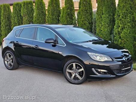 Opel Astra Cosmo 1.  4 turbo  2014