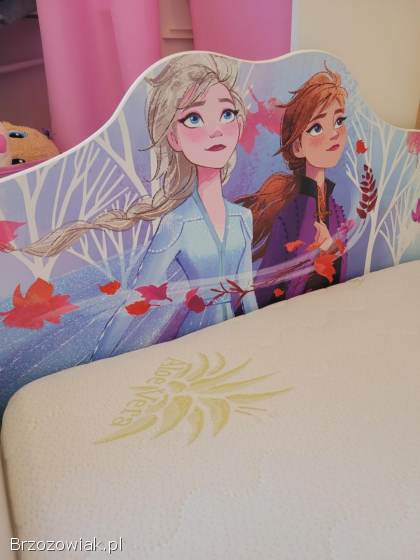 Łóżko dziecięce z materacem z motywem Krainy Lodu Frozen 70x140cm